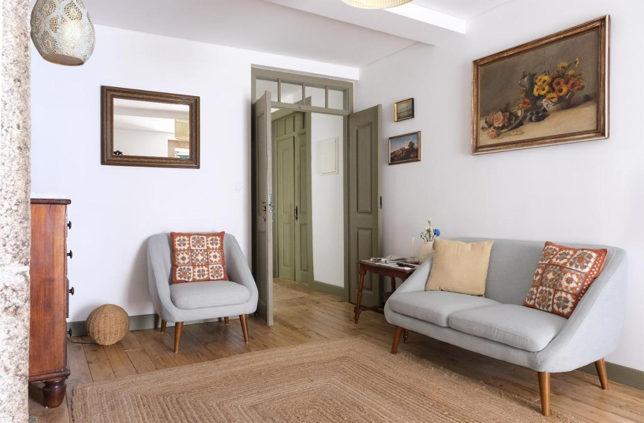 Casa Da Praca - Guest House พินเญล ภายนอก รูปภาพ
