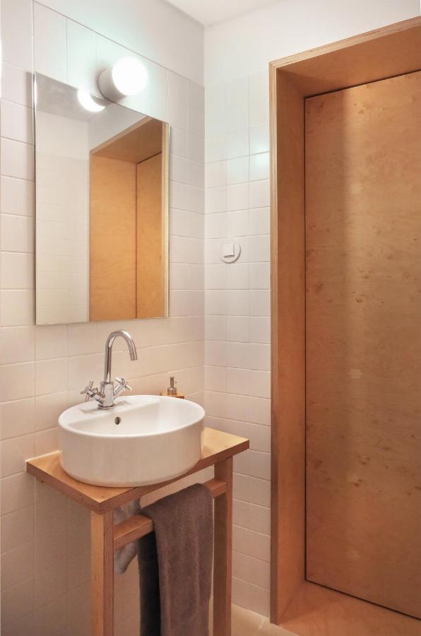 Casa Da Praca - Guest House พินเญล ภายนอก รูปภาพ