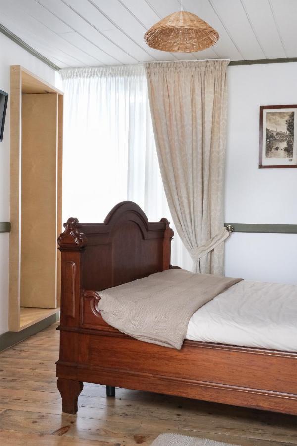 Casa Da Praca - Guest House พินเญล ภายนอก รูปภาพ