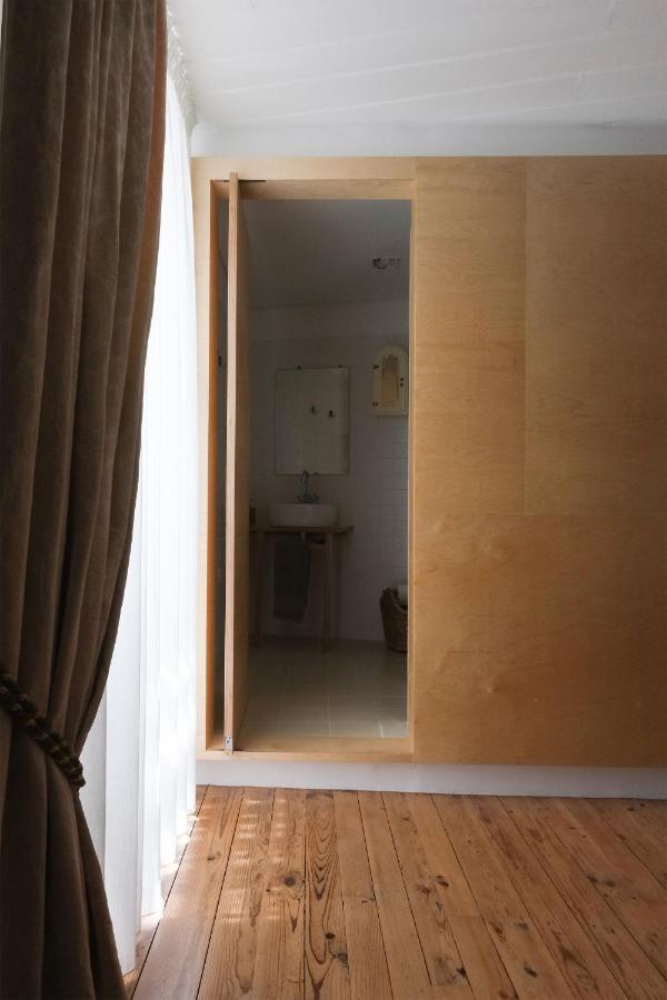 Casa Da Praca - Guest House พินเญล ภายนอก รูปภาพ