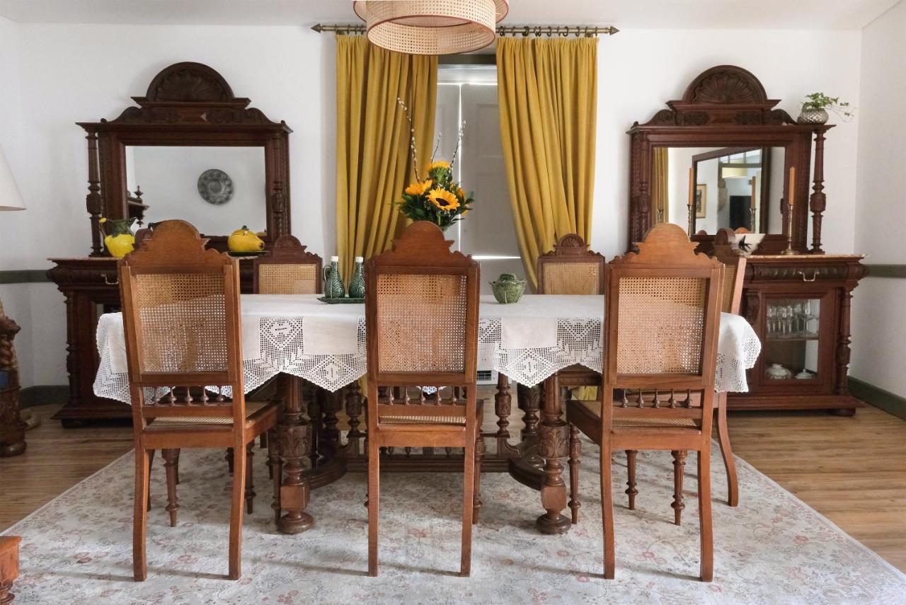Casa Da Praca - Guest House พินเญล ภายนอก รูปภาพ